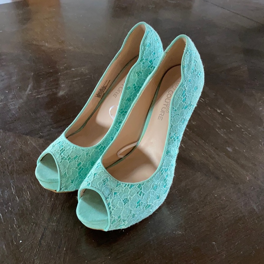 Lace Pumps